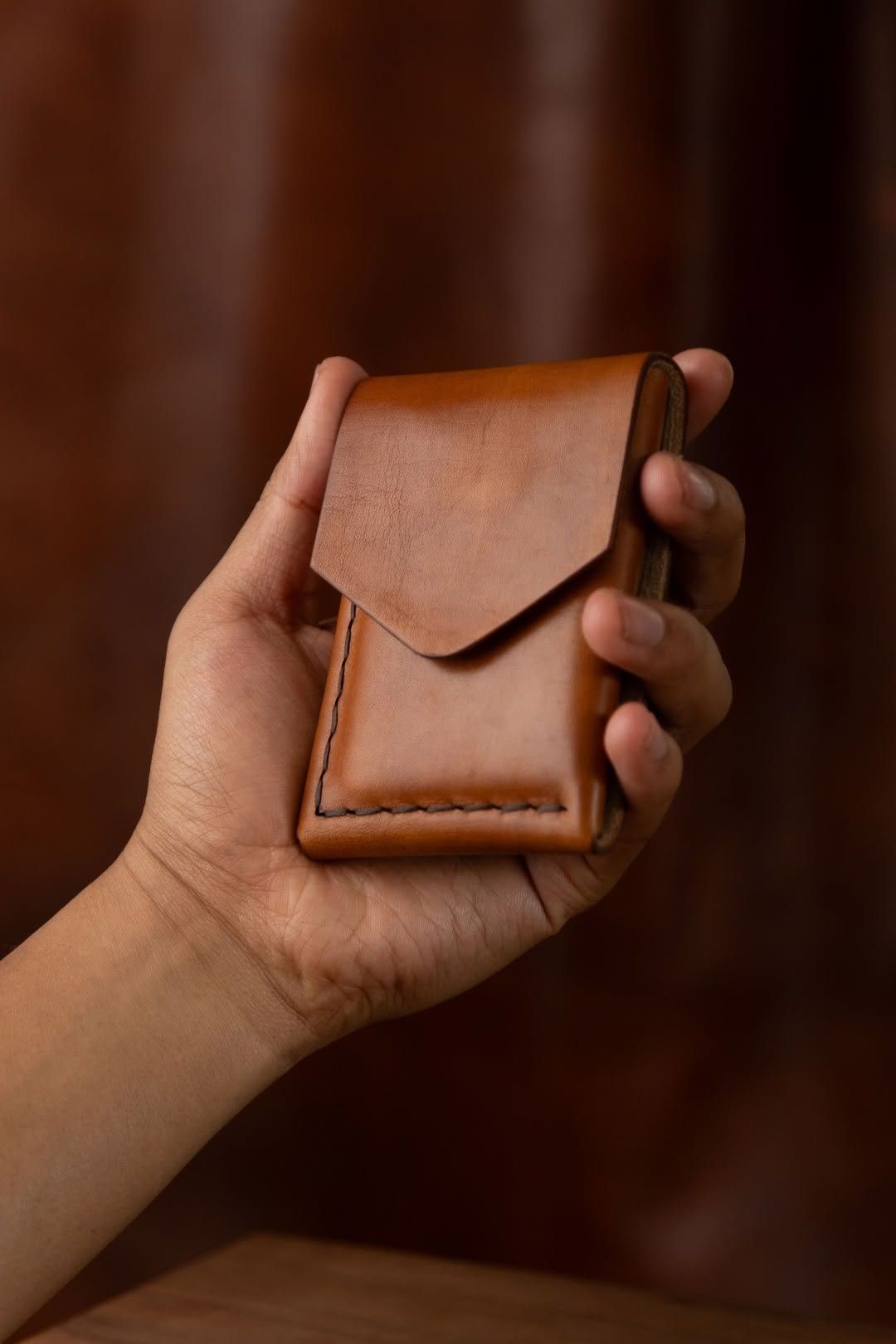 محفظة جلدية عصرية