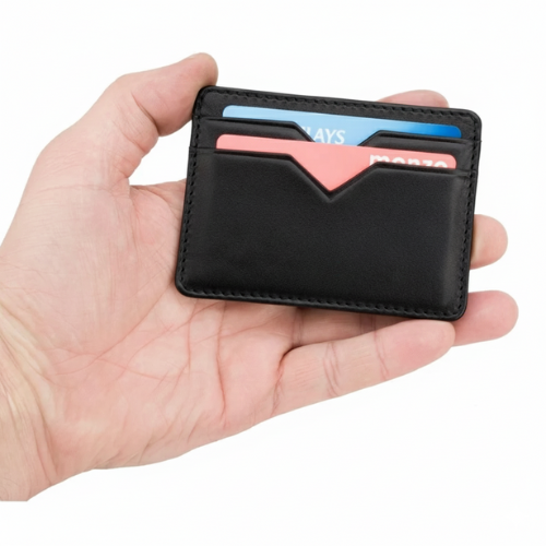 حامل البطاقات الجلدي الرفيع – صغير فالجيب، كبير فالأناقة