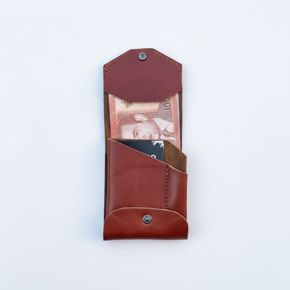Portefeuille en cuir avec emplacement dédié pour stylo