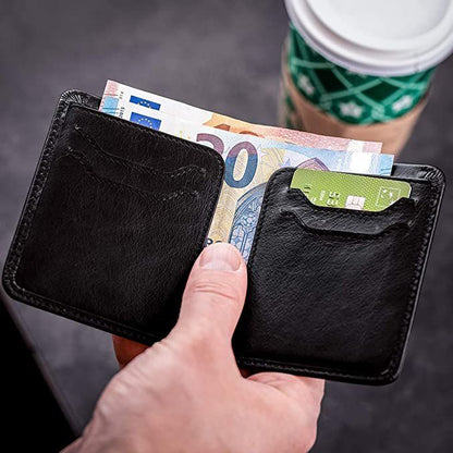 محفظة جلد – الأناقة والعملية في تصميم واحد